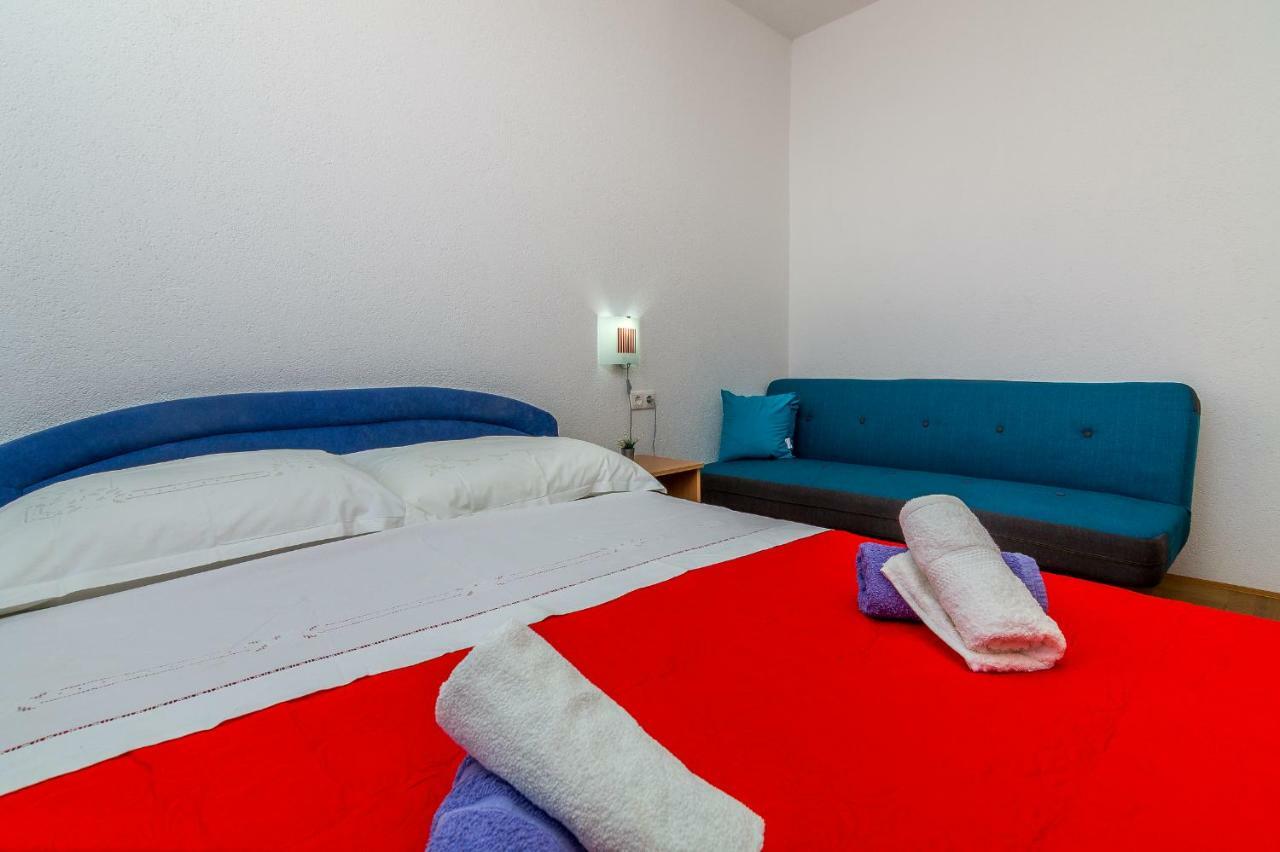Apartment Dominik Трогир Екстериор снимка